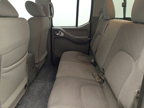 Used 2018 Nissan Frontier SV w/ Value Truck Package RWD image 18
