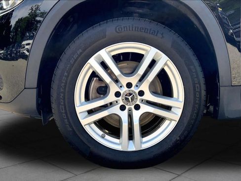 Certified 2023 Mercedes-Benz GLA 250 4MATIC image 11