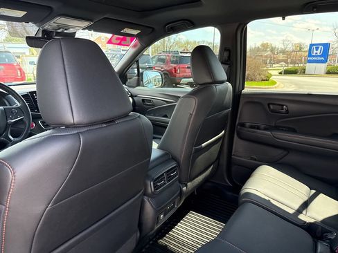 Certified 2025 Honda Passport TrailSport image 22