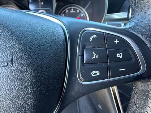 Used 2018 Mercedes-Benz C 300 Sedan image 25