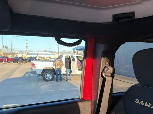 Used 2015 Jeep Wrangler Unlimited Sahara w/ Trailer Tow Group image 79