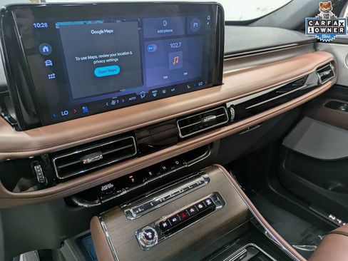 Used 2025 Lincoln Aviator Reserve w/ Equipment Group 201A AWD/4WD image 12