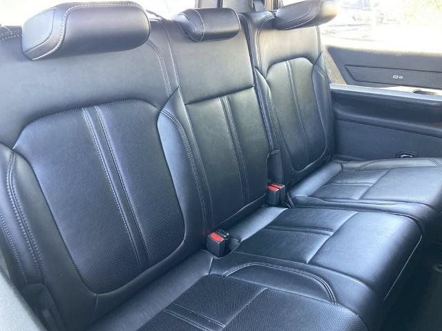 Used 2024 Jeep Wagoneer Series II w/ Flexible Seating Group AWD/4WD image 23