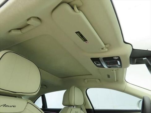 New 2026 Bentley Flying Spur Azure image 18