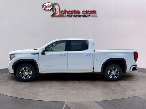 Used 2025 GMC Sierra 1500 SLT RWD image 3