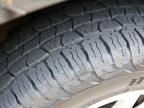 Used 2022 Chevrolet Silverado 1500 RST w/ Convenience Package II image 10