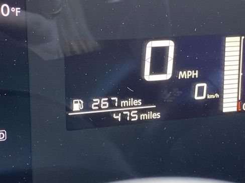 Used 2025 Nissan Kicks SV w/ SV Premium Package image 6