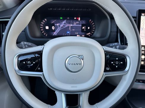 New 2026 Volvo XC90 B6 Ultra w/ Protection Package image 24