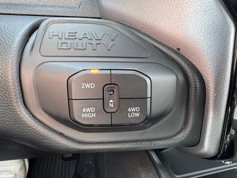 New 2026 RAM 2500 Big Horn AWD/4WD image 33