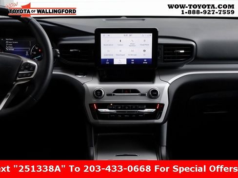 Used 2024 Ford Explorer XLT image 38