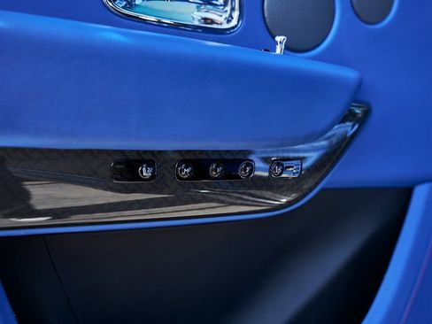 Used 2021 Rolls-Royce Cullinan Black Badge image 40