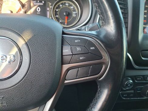 Used 2020 Jeep Cherokee Latitude Plus w/ Cold Weather Group image 21