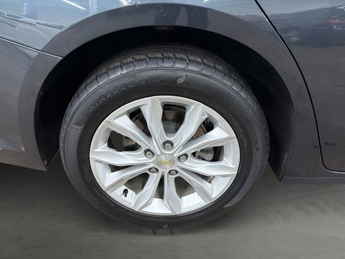 Used 2021 Chevrolet Malibu LT image 16