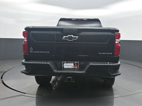 Used 2024 Chevrolet Silverado 2500 Custom w/ Custom Value Package image 32