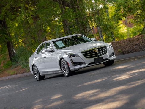 Used 2016 Cadillac CTS Luxury RWD image 43