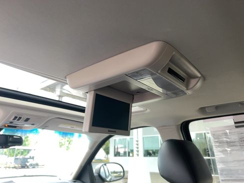 Used 2013 GMC Yukon Denali image 27