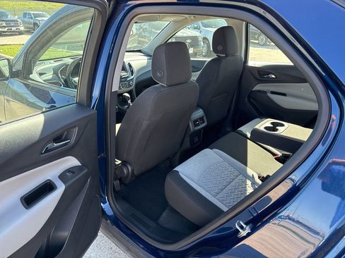 Used 2022 Chevrolet Equinox LS image 7