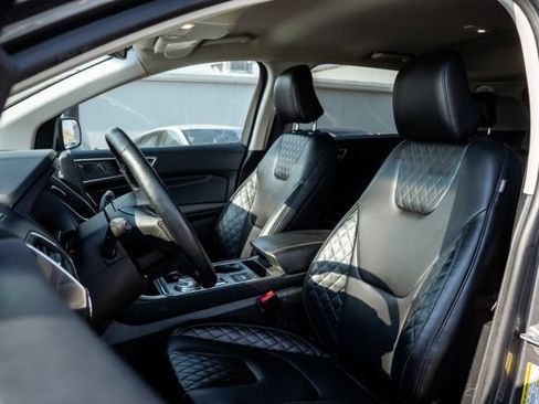 Used 2024 Ford Edge Titanium AWD/4WD image 25