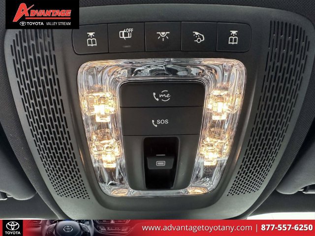 Used 2022 Mercedes-Benz GLB 35 AMG 4MATIC image 37