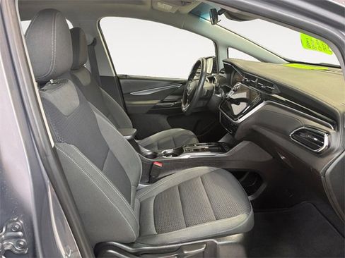 Used 2023 Chevrolet Bolt LT image 13