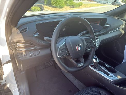 New 2026 Buick Envista Preferred w/ Convenience I Package FWD image 24