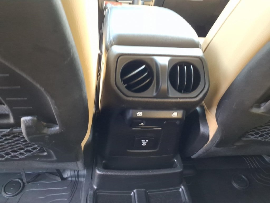 Used 2018 Jeep Wrangler Unlimited Rubicon AWD/4WD image 24