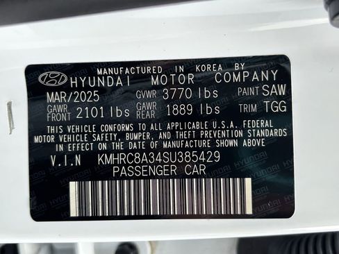 Used 2025 Hyundai Venue SEL image 34