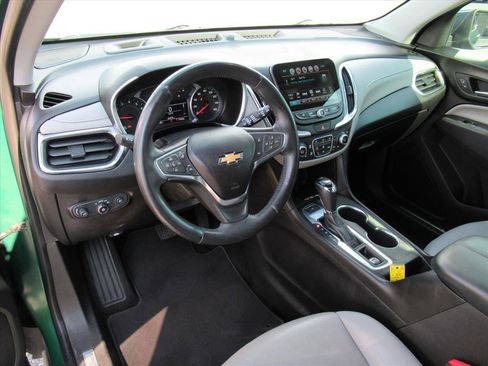 Used 2018 Chevrolet Equinox Premier image 15