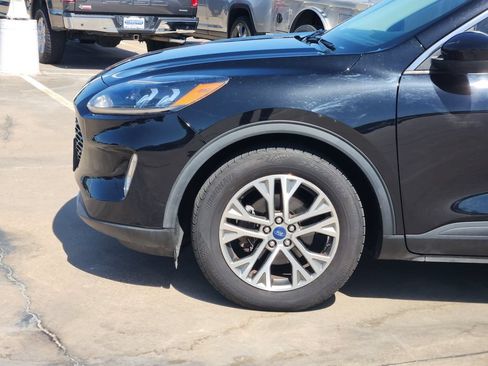 Used 2022 Ford Escape SEL FWD image 9