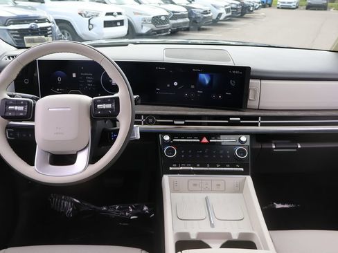 Used 2026 Hyundai Santa Fe Calligraphy AWD/4WD image 16