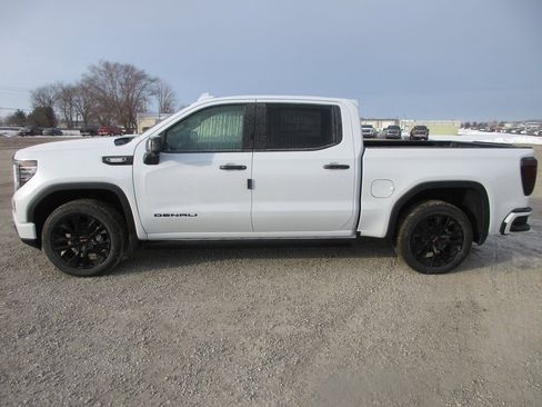 New 2026 GMC Sierra 1500 Denali w/ Denali Reserve Package image 10