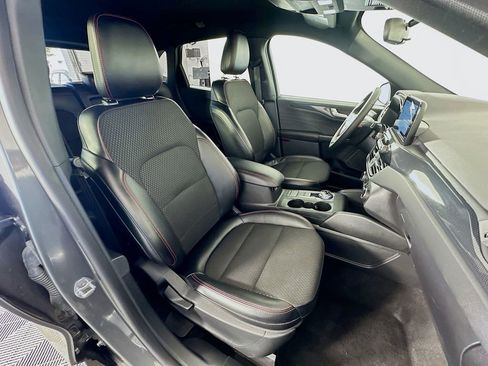 Used 2025 Ford Escape ST-Line image 27