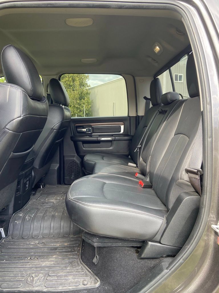 Used 2018 RAM 2500 Laramie w/ Sport Appearance Group AWD/4WD image 12