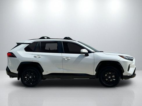 Used 2024 Toyota RAV4 SE w/ Convenience Package AWD/4WD image 4