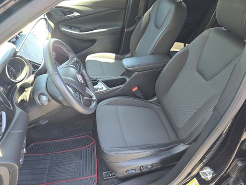 Used 2022 Buick Encore GX Select w/ Sport Touring Package FWD image 26
