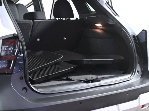 Used 2025 Nissan Kicks SV w/ SV Premium Package image 29