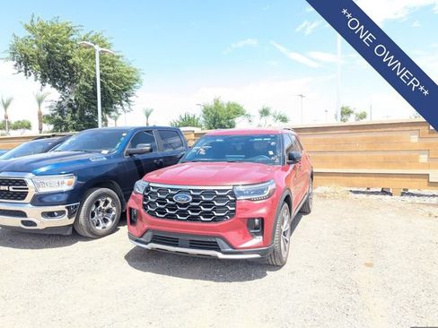 Certified 2025 Ford Explorer Platinum w/ Ultimate Package AWD/4WD image 2