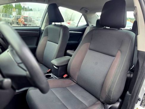 Used 2019 Toyota Corolla LE image 24