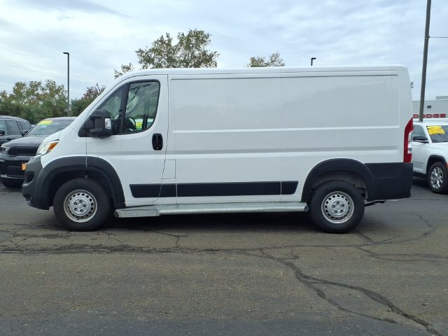 Used 2025 RAM ProMaster 2500 w/ U-Haul Equipment Group FWD image 4