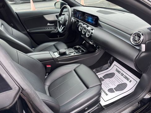 Used 2021 Mercedes-Benz CLA 250 4MATIC image 34