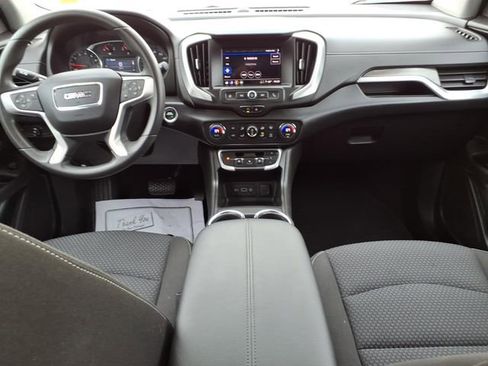 Used 2023 GMC Terrain SLE w/ Driver Convenience Package FWD image 10