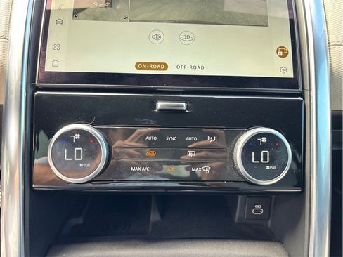Used 2021 Land Rover Discovery S R-Dynamic AWD/4WD image 31