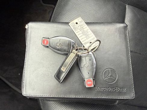 Used 2008 Mercedes-Benz S 550 image 31