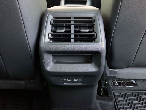 Certified 2026 Volkswagen Tiguan SE AWD/4WD image 59