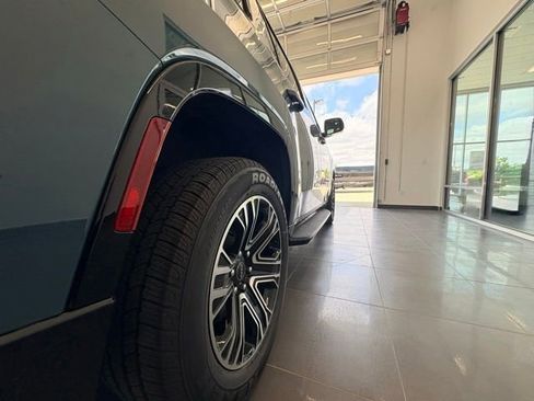 New 2026 Jeep Grand Wagoneer 4WD image 12
