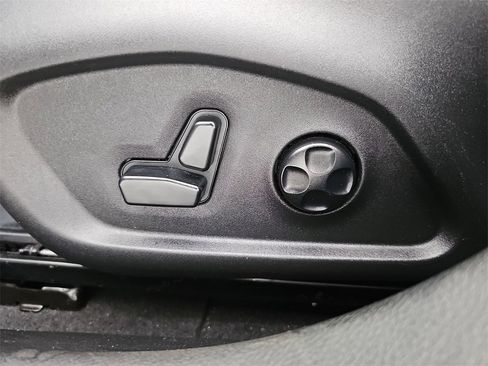 Used 2021 Jeep Compass 80th Special Edition w/ Sun and Sound Group image 35