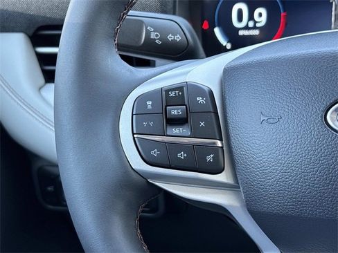New 2026 Ford Explorer Active w/ Active Comfort Package image 25