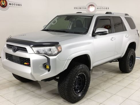 Used 2021 Toyota 4Runner SR5 Premium AWD/4WD image 5