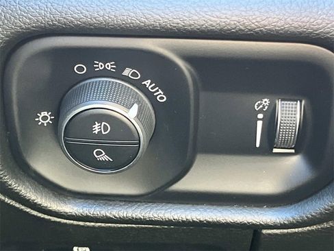 Used 2024 RAM 1500 Big Horn image 31