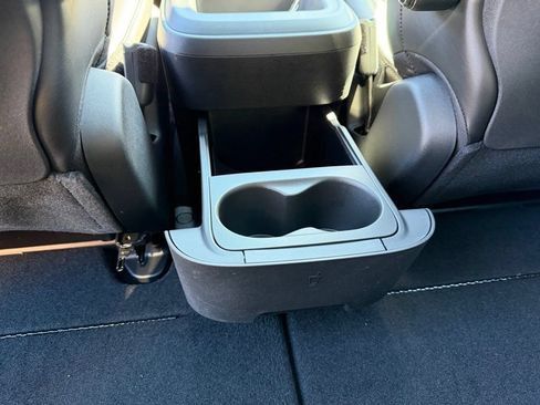 New 2026 Chrysler Pacifica Select w/ S Appearance Package FWD image 30